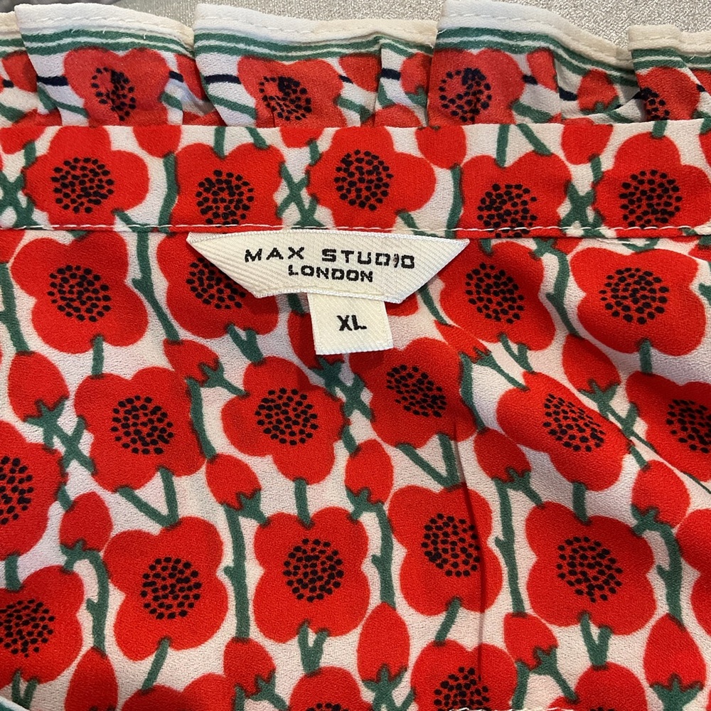 Max Studio Red and White Floral Maxi Dress - Picture 8 of 8